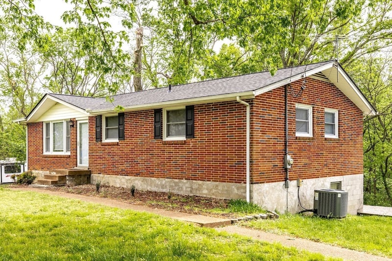 403 Rosehill Ct, Goodlettsville, TN 37072