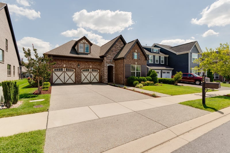576 Lingering Way, Hendersonville, TN 37075
