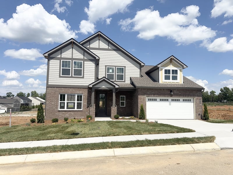 1933 Hildebrand Ln, Columbia, TN 38401
