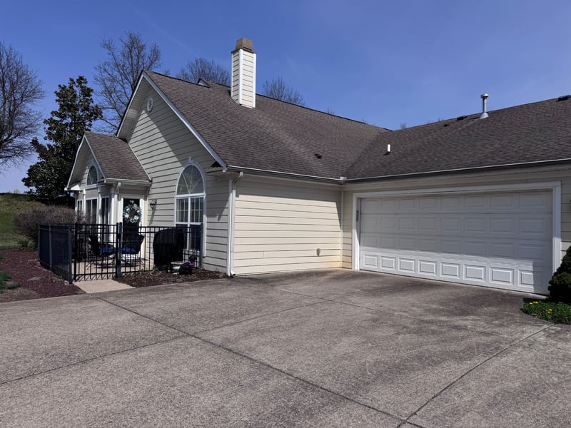 825 Browns Ln #202, Gallatin, TN 37066
