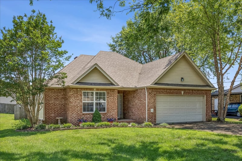 1317 Knoll Ln, Lebanon, TN 37087