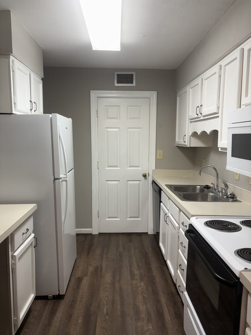 1280 Middle Tennessee Blvd #G1, Murfreesboro, TN 37130