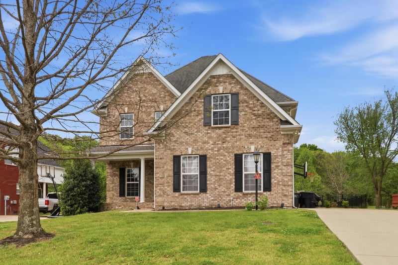 2305 Scout Dr, Rockvale, TN 37153