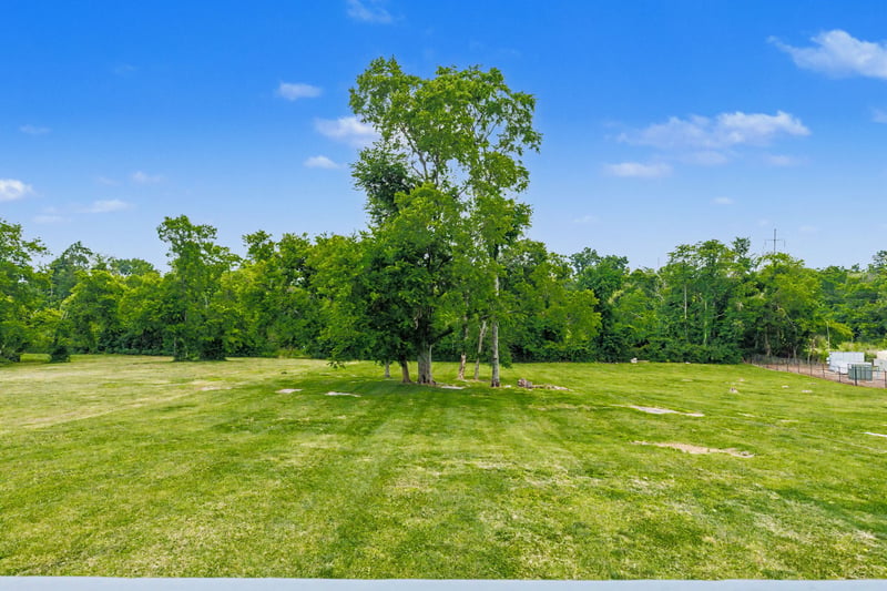 521 Coles Ferry Rd, Gallatin, TN 37066