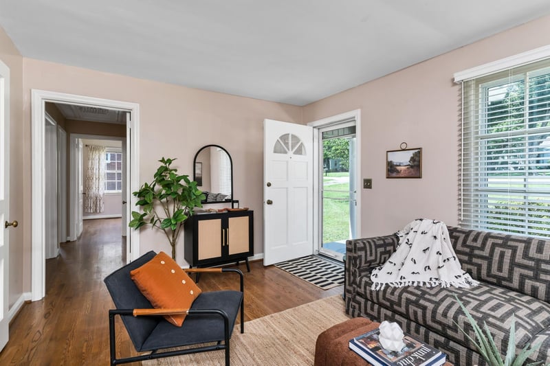 217 Ridgeway Dr, Nashville, TN 37214