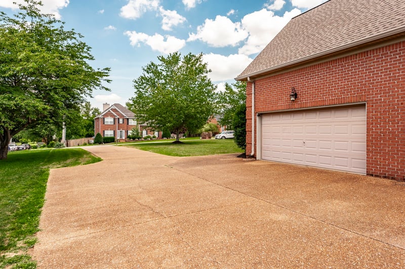 1703 Wrencrest Dr, Mount Juliet, TN 37122