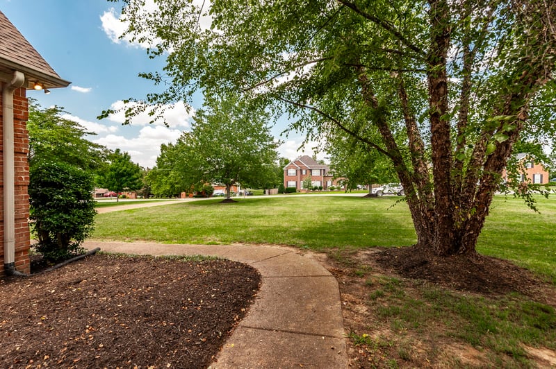 1703 Wrencrest Dr, Mount Juliet, TN 37122