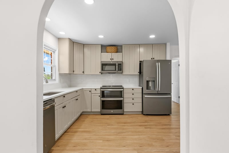7220 Polk Ln, Columbia, TN 38401