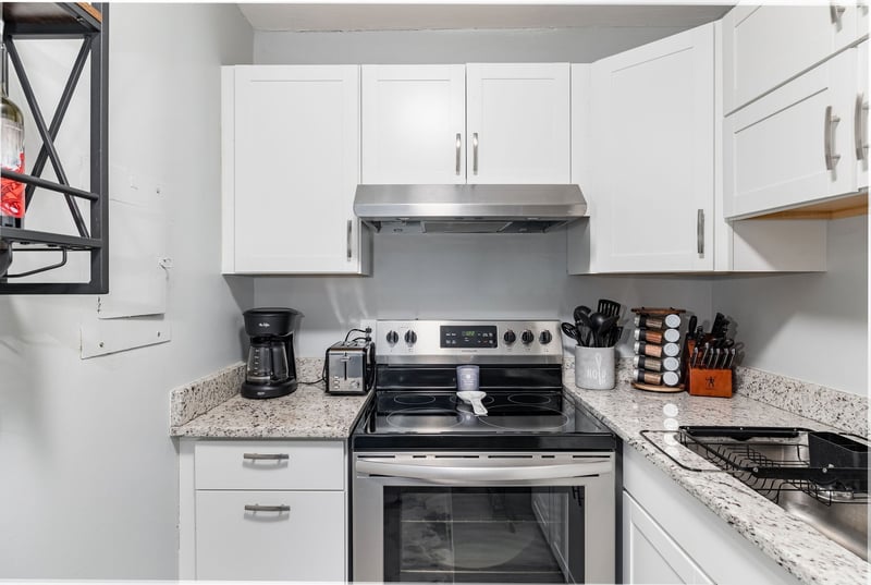 6680 Charlotte Pike #D13, Nashville, TN 37209