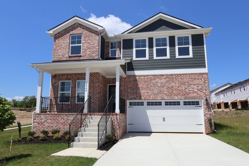 2944 Sharpstone Dr, Columbia, TN 38401