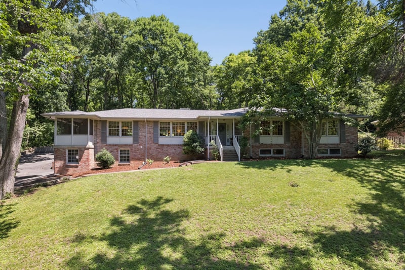 5732 Knob Rd, Nashville, TN 37209