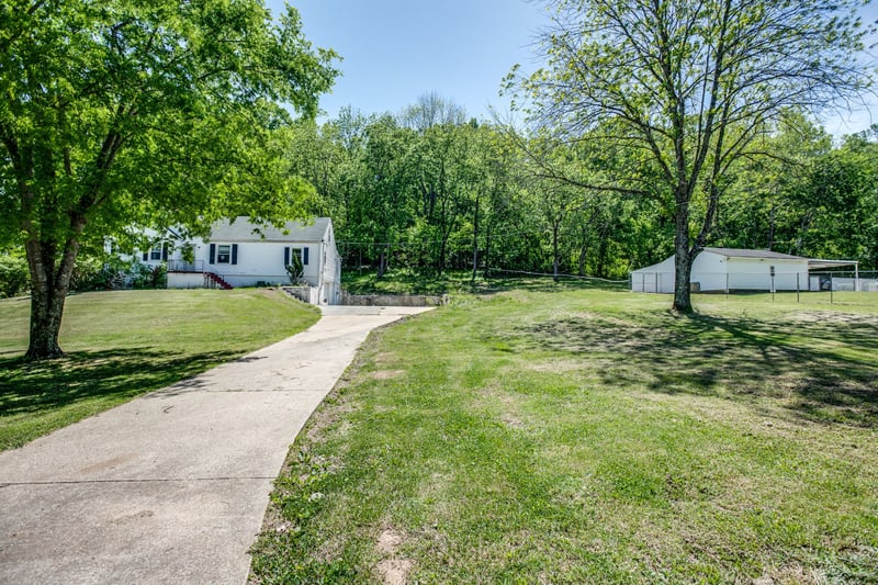4141 Creek Trail Dr, Whites Creek, TN 37189