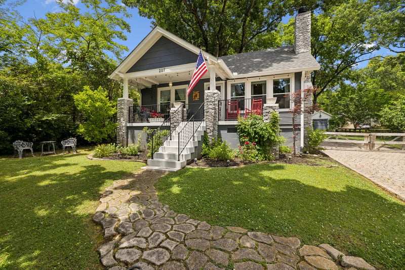 207 4th Ave, Columbia, TN 38401
