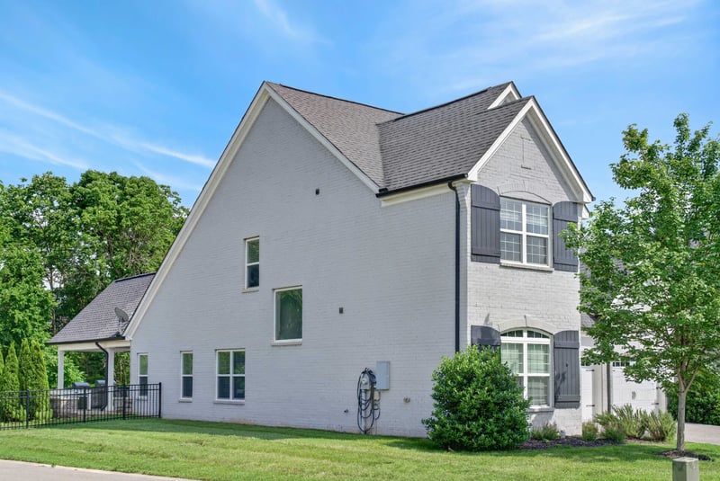 166 Monarchos Dr, Gallatin, TN 37066