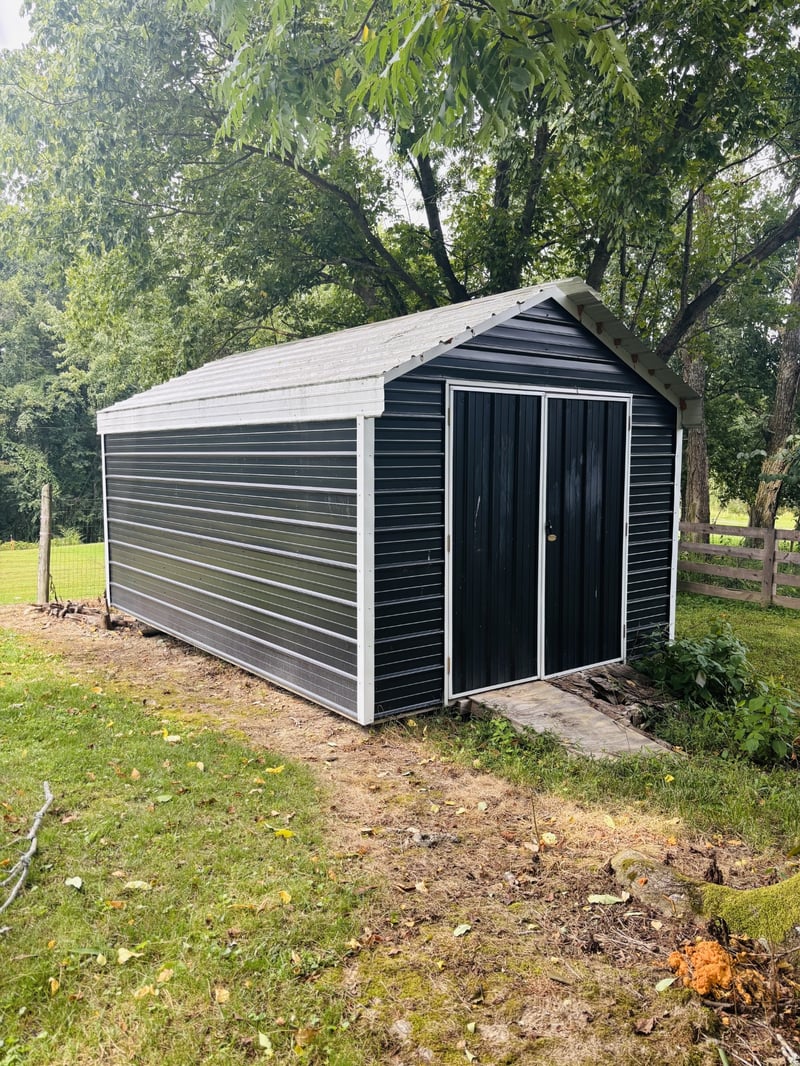 695 Hog Back Ridge Rd, Bethpage, TN 37022