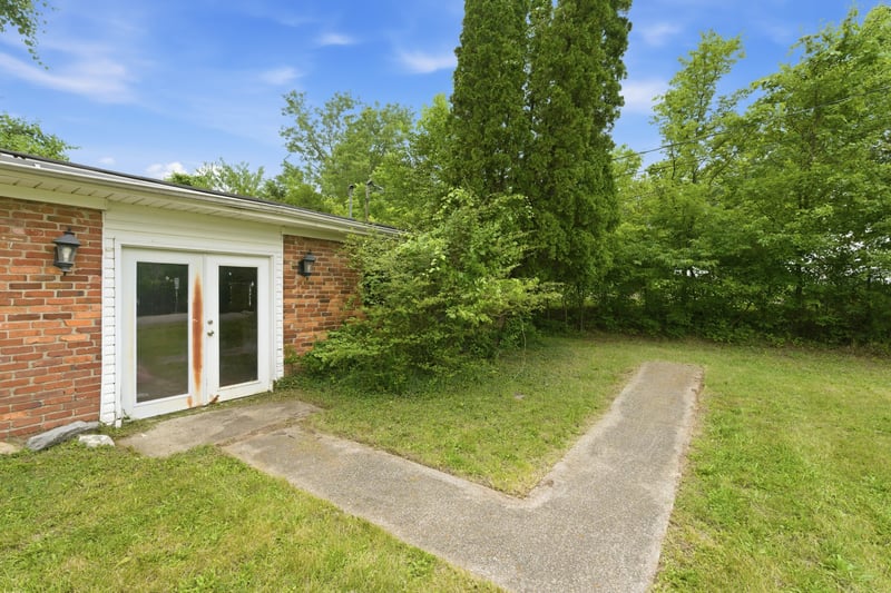 213 Rosehill Dr, Goodlettsville, TN 37072
