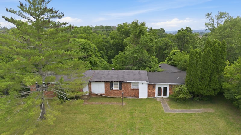 213 Rosehill Dr, Goodlettsville, TN 37072
