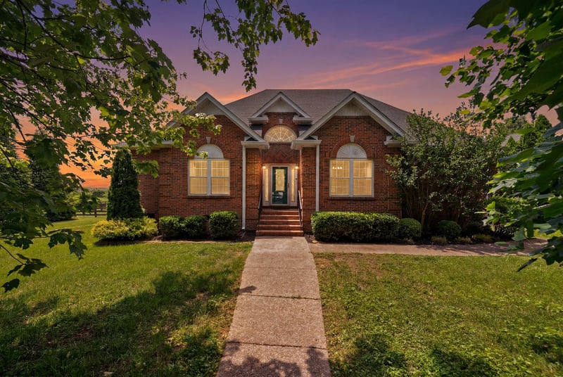 2801 Stacey St, Thompsons Station, TN 37179