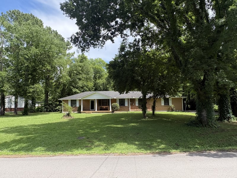 456 Ewing Ln, Nashville, TN 37207
