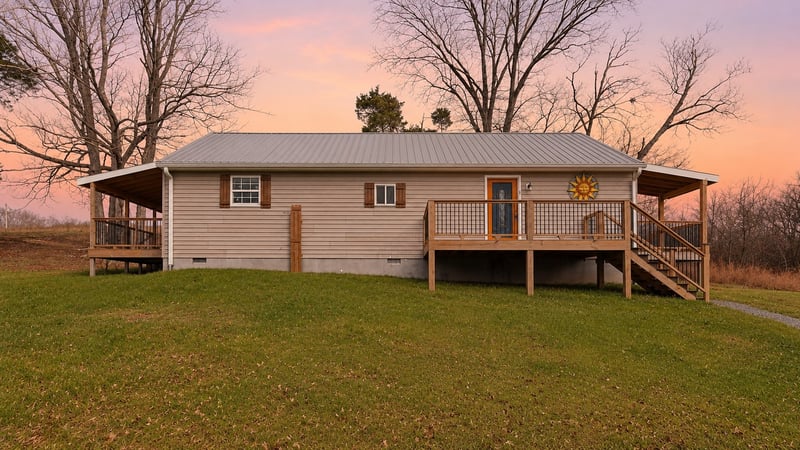 3796 Highway 49 , Charlotte, TN 37036
