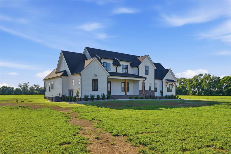 4184 Armstrong Rd, Springfield, TN 37172