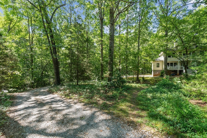 2504 Bearwallow Rd, Ashland City, TN 37015