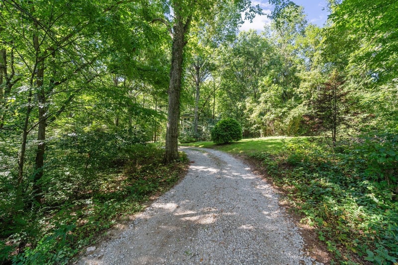 2504 Bearwallow Rd, Ashland City, TN 37015