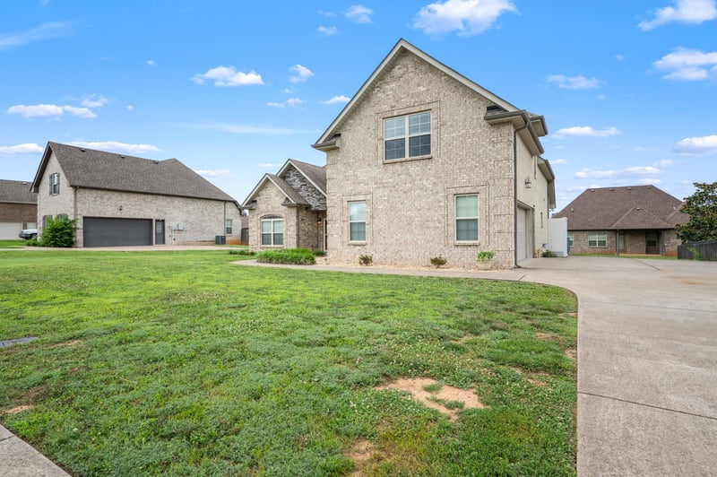 1707 Drayton Dr, Murfreesboro, TN 37130