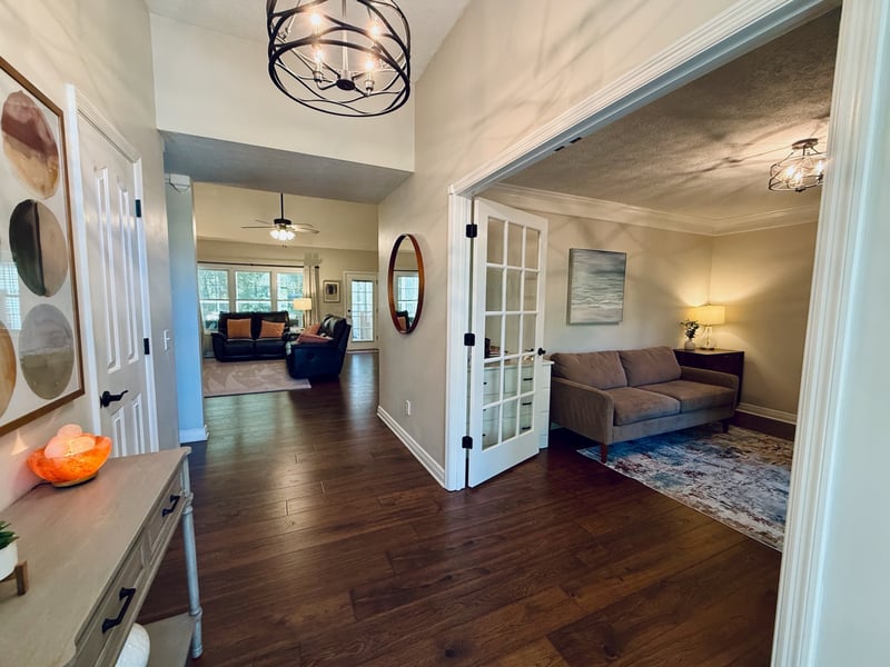 320 Spring Valley Dr, Cottontown, TN 37048