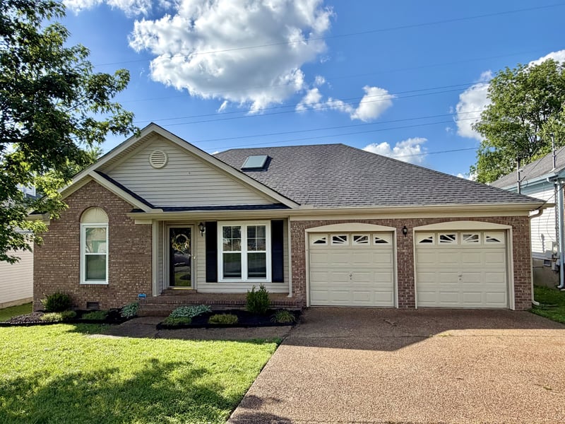 123 Cloverfield Ct, Hendersonville, TN 37075