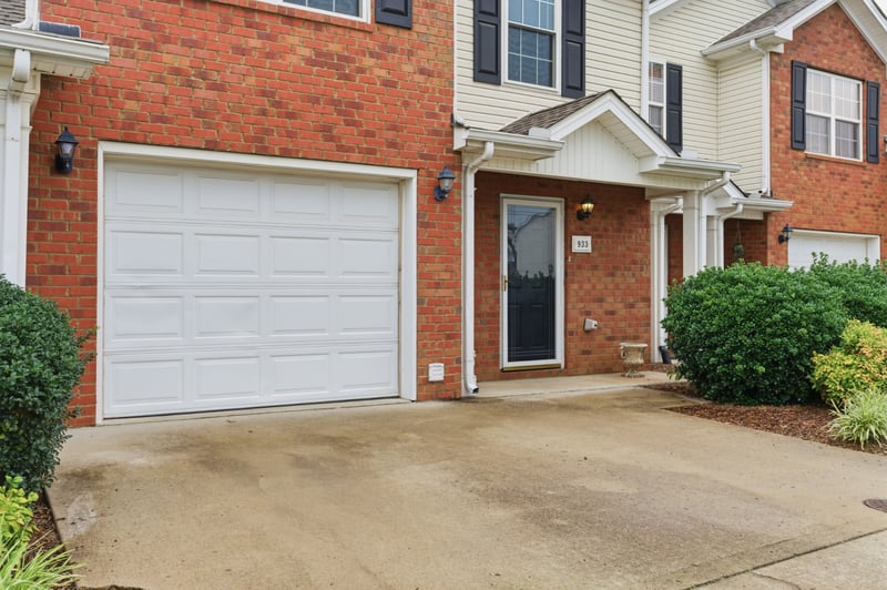 933 Wolves Den Pl, Murfreesboro, TN 37128