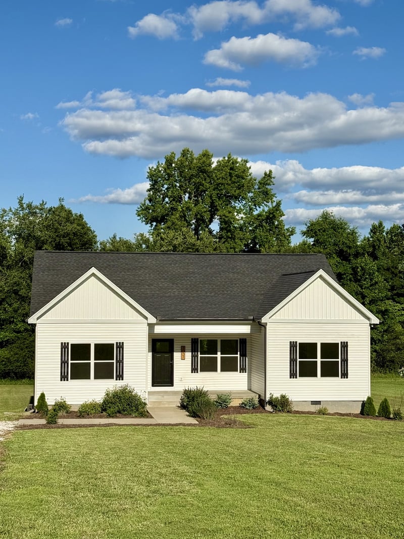1007 Edgewood Dr, Dickson, TN 37055