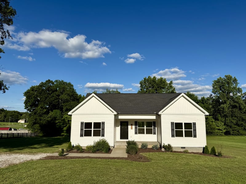 1007 Edgewood Dr, Dickson, TN 37055