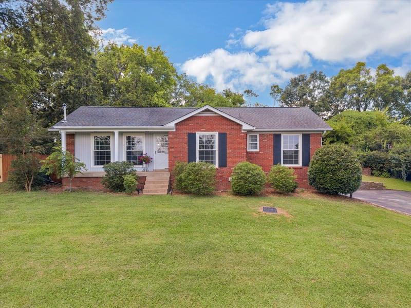 126 Medearis Dr, Old Hickory, TN 37138