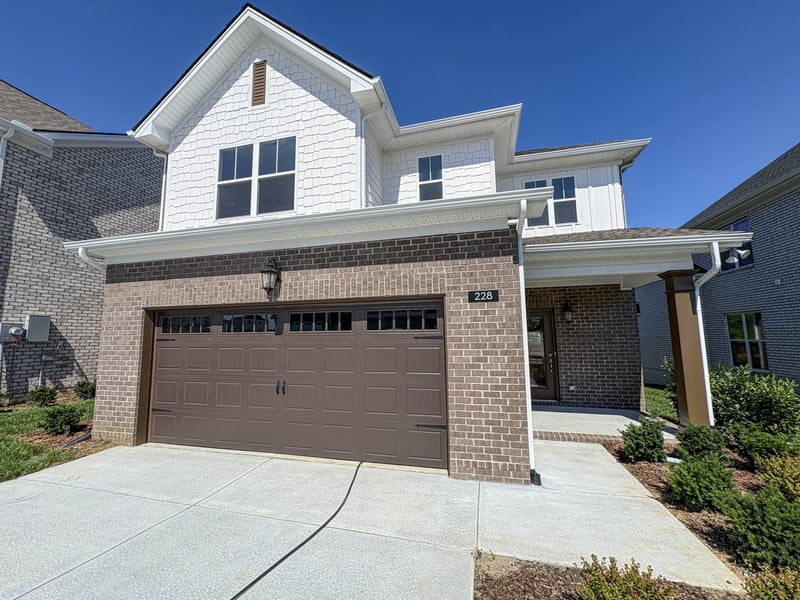 228 Hudson Dr, Gallatin, TN 37066