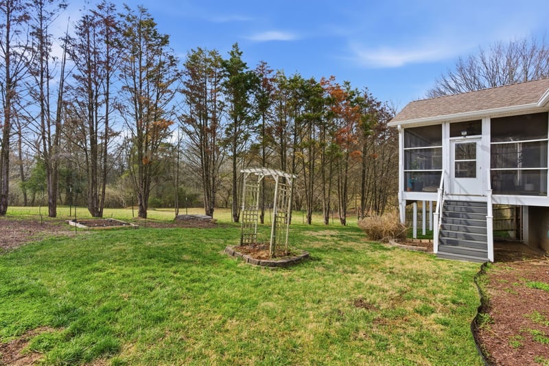 109 Eiger Ct, Columbia, TN 38401