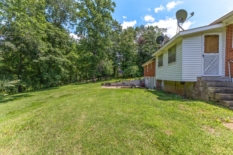 4177 Highway 96 , Burns, TN 37029