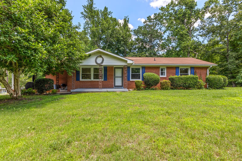 4177 Highway 96 , Burns, TN 37029