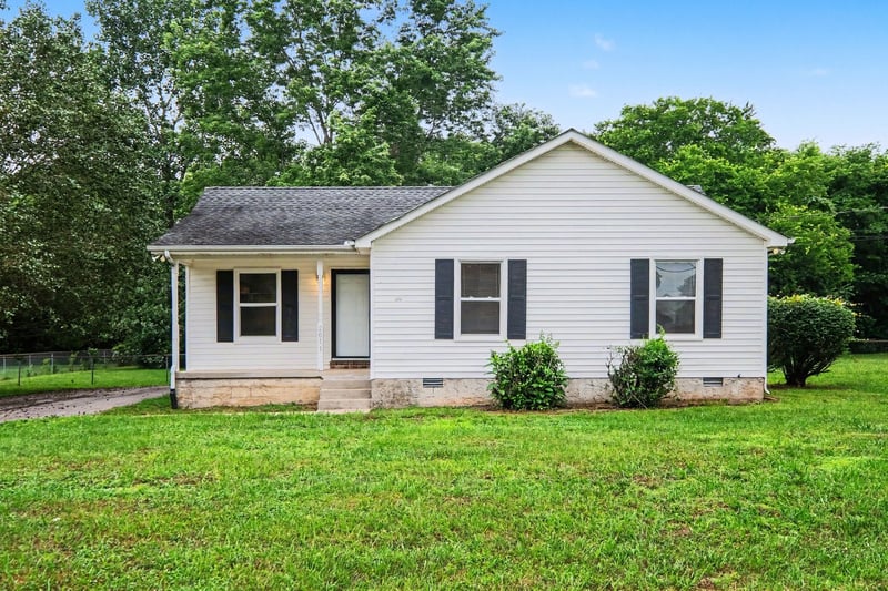2011 Sugartree Dr, Murfreesboro, TN 37129