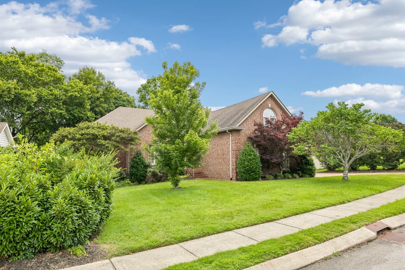 2010 Raven Xing, Mount Juliet, TN 37122
