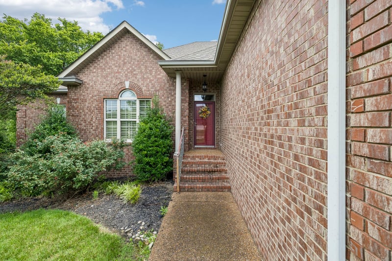 2010 Raven Xing, Mount Juliet, TN 37122