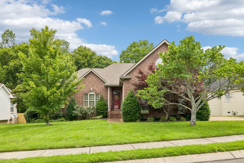 2010 Raven Xing, Mount Juliet, TN 37122