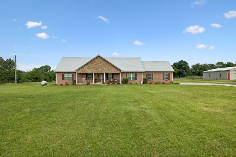 883 Centerville Rd, Lebanon, TN 37087