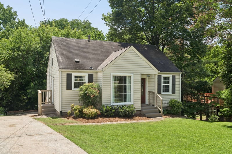 1317 Saturn Dr, Nashville, TN 37217