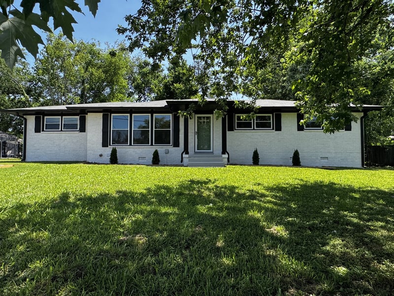 1008 Peachtree Dr, Smyrna, TN 37167