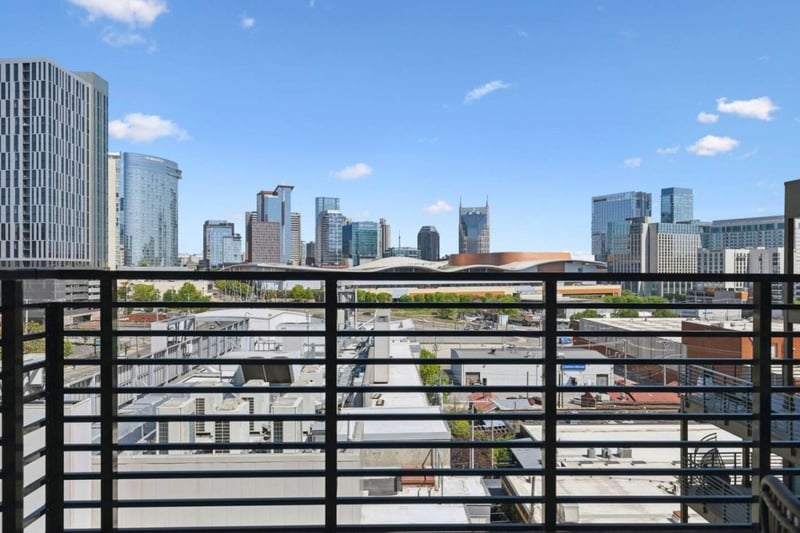 637 7th Ave #601, Nashville, TN 37203