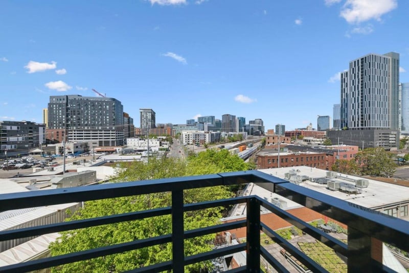 637 7th Ave #601, Nashville, TN 37203