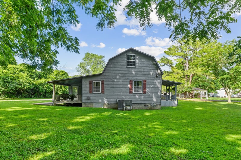 114 Greenhaven Cir, Dickson, TN 37055