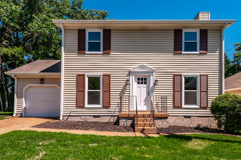 123 White Oak Way, Hendersonville, TN 37075