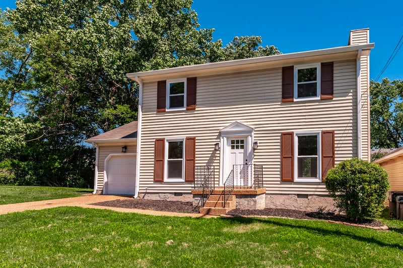 123 White Oak Way, Hendersonville, TN 37075